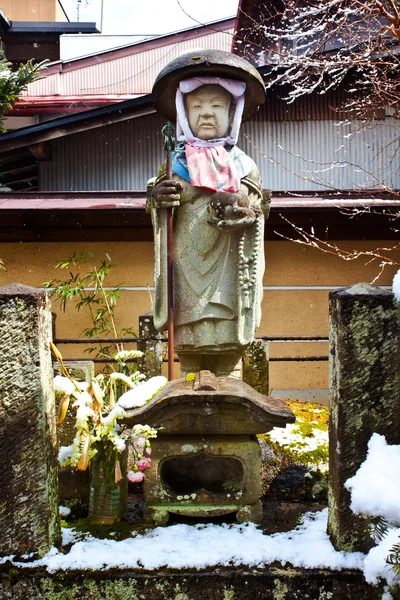 Дзидзо Бодхисаттва в храме Хида Кокубундзи в Такаяме — стоковое фото