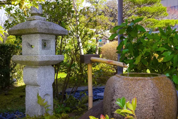 Japon bahçe taş fener — Stok fotoğraf