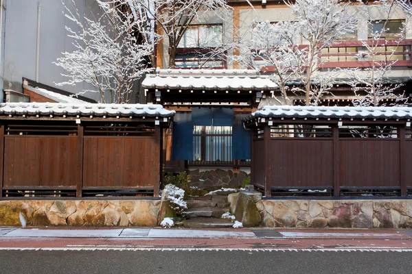 Ворота японского дома — стоковое фото