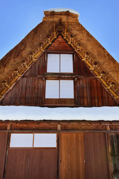 Cottage nel villaggio di Ogimachi a Shirakawago — Foto Stock