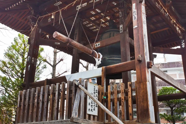 Campana japonesa en el templo Sensoji en Tokio — Foto de Stock