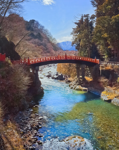 Синкё (священный мост) в Никко, Япония
