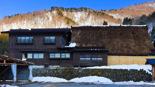 Ferienhaus im Dorf Ogimachi in shirakawago — Stockfoto