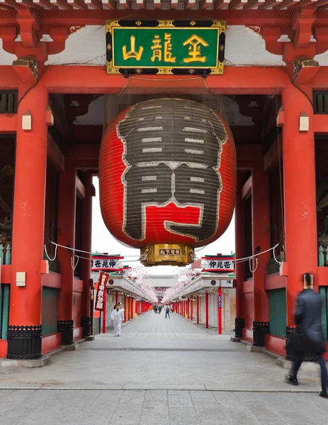 Kaminarimon: Sen Bertalan templom Tokióban — Stock Fotó