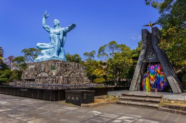 nagasaki Barış Parkı Barış Anıtı