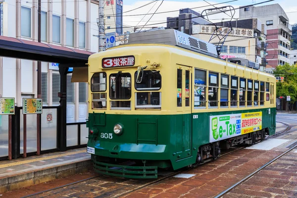 Nagasaki straat auto — Stockfoto