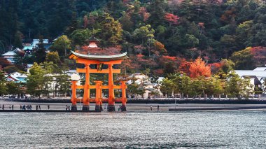 miyajima, Hiroşima büyük kayan geçit (o-yakın)