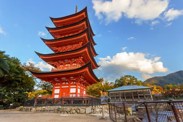 Five-storied pagoda at Toyokuni Shrine in Miyajima Island — Stock Photo, Image