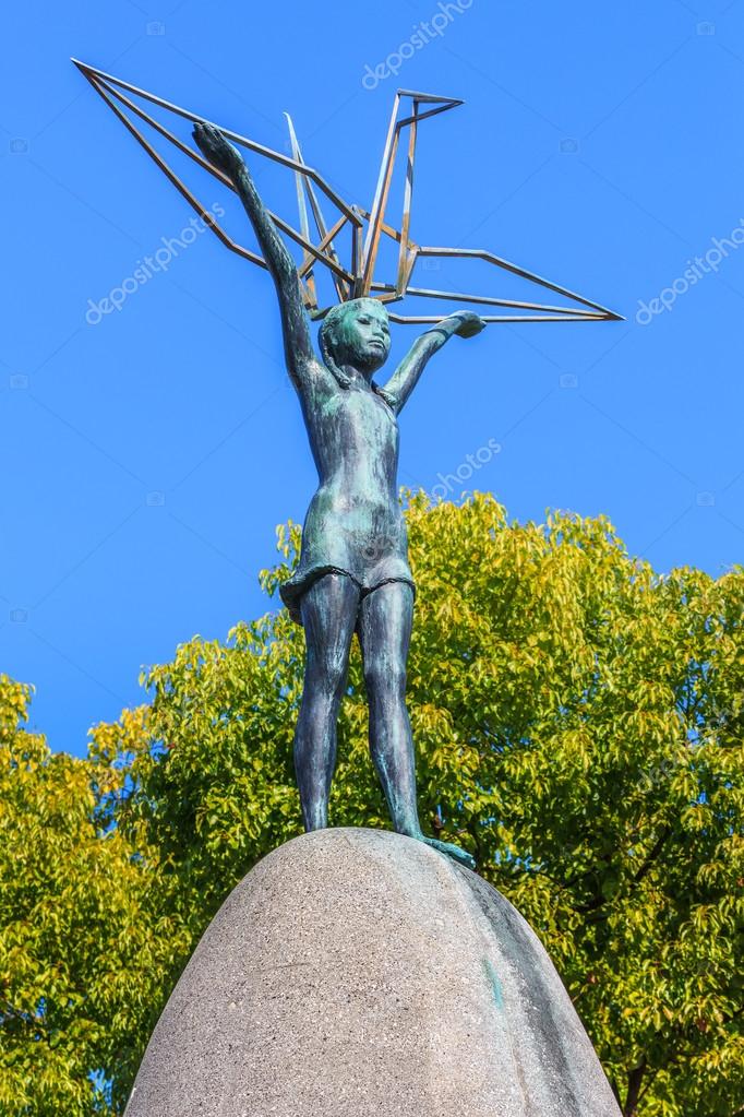 Children S Peace Monument In Hiroshima Stock Photo By C Cowardlion