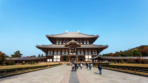 Sali Wielkiej Buddy na todaiji rozciągaczu w nara — Zdjęcie stockowe