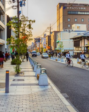 Sanjo dori nara içinde sokak