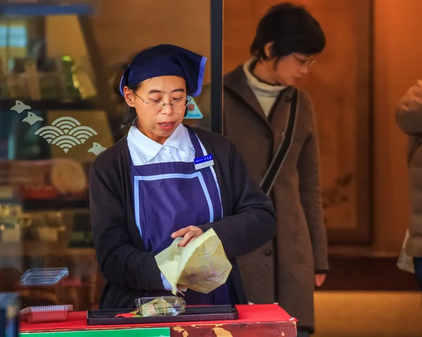 奈良で日本の菓子屋さん — ストック写真