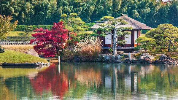 Shima-Jaya Teahouse at Koraku-en garden in Okayama — Stock Photo, Image