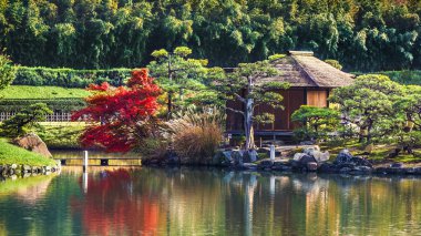 okayama bahçede koraku-tr