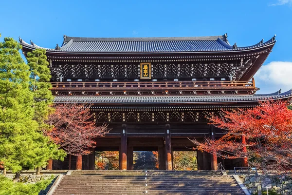 在京都的 chionin 寺的山门门口 — 图库照片