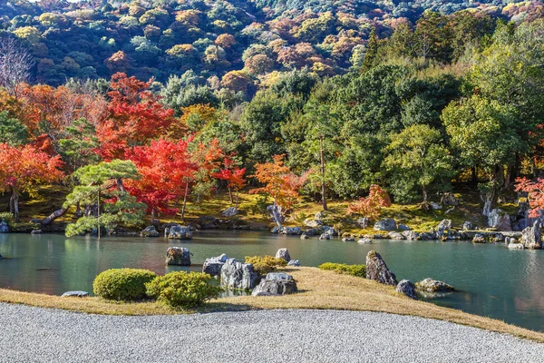 Tenryuji Sogenchi Pond Garden patrimonio mondiale dell'UNESCO a Kyoto — Foto Stock