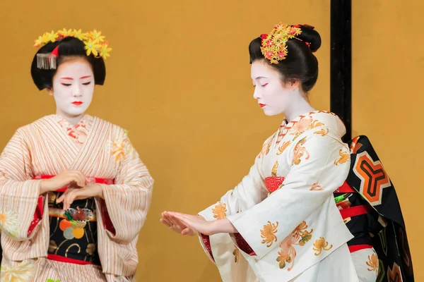 Maiko - lärling geisha i kyoto — Stockfoto