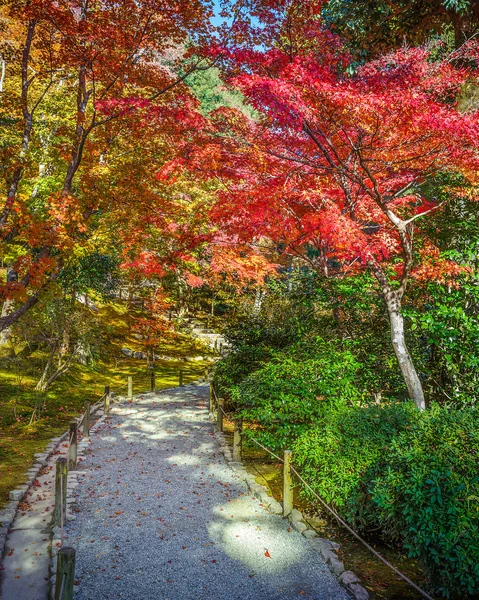 Tenryuji sogenchi rybník zahrada světového dědictví UNESCO v Kjótu — Stock fotografie