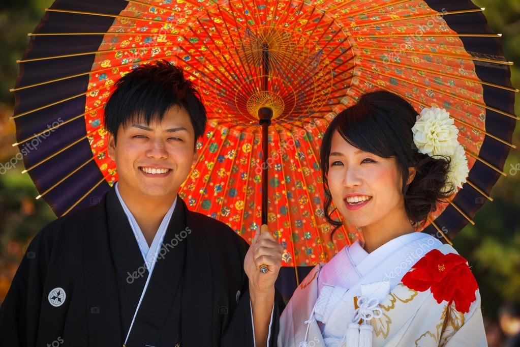 Casal japonês em Kyoto — Foto editorial © cowardlion #41013879