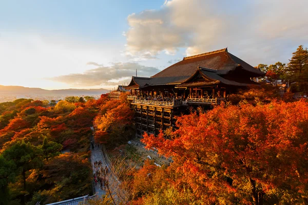 Kiyomizu dera Temple в Кіото — стокове фото