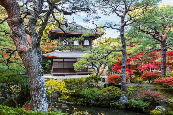 जिंककूजी - क्योटो में रजत मंडप मंदिर — स्टॉक फ़ोटो, इमेज