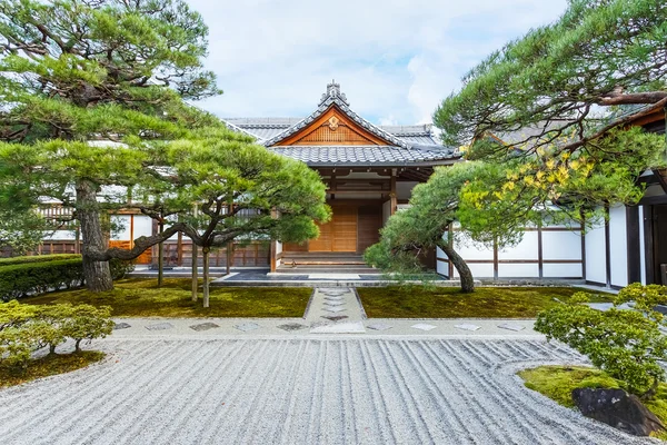 Ginkaku-ji - stříbrný pavilon chrámu v Kjótu — Stock fotografie