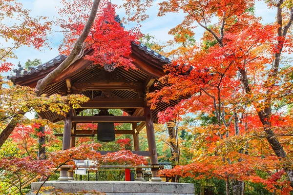 Glockenturm in Kinkakuji in Kyoto — Stockfoto