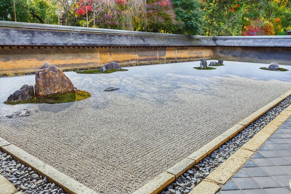 Zen Rock Garden in Ryoanji Temple in Kyoto — Stock Photo © cowardlion