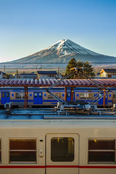 Mt. Fuji De la gare de Kawaguchiko au Japon — Photo