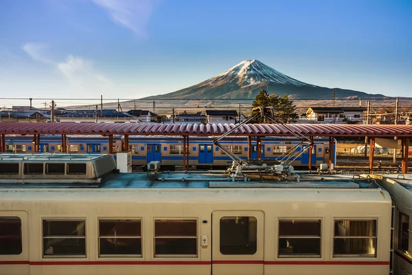 富士山从河口湖站 — 图库照片