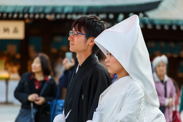 Japanse paar in tokyo — Stockfoto