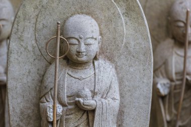 Küçük Jizo heykeller Kamakura, Hase-dera Tapınağı'nda