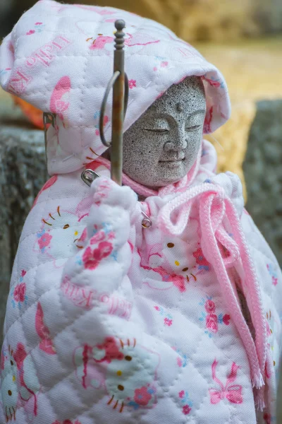 Malé ochraňuje sochy v Hase-dera Temple v Kamakura — Stock fotografie