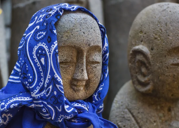 Küçük Jizo heykeller Kamakura, Hase-dera Tapınağı'nda — Stok fotoğraf