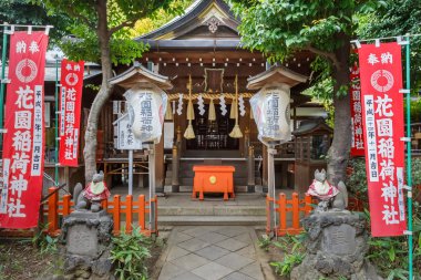 Hanazono Inari tapınak Tokyo'daki Ueno Park