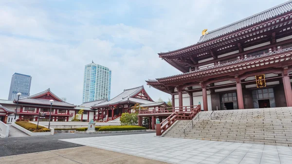 Храм Зодзодзи в Токио — стоковое фото