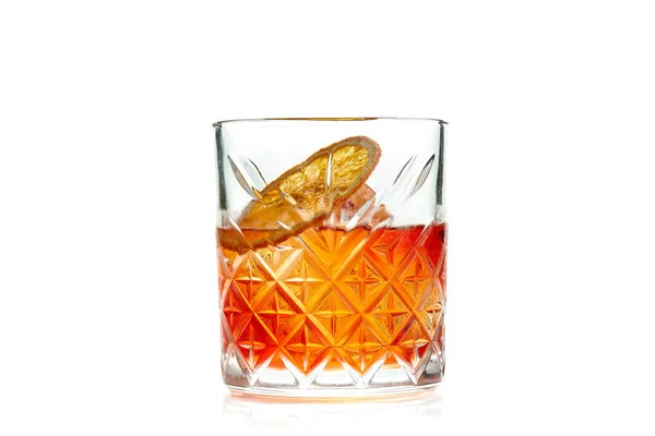 Orange Alkoholhaltig Cocktail Ett Vackert Glas Isolerad Vit Bakgrund — Stockfoto