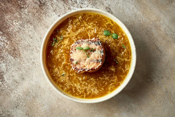 Onion Soup Crouton Bowl Selective Trick Close French Cuisine — Stockfoto