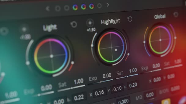 Close-up de classificação de cores. Pós-produção de vídeo ou foto. Software profissional de edição de fotos e vídeos. Anel de destaque. DaVinci Resolver — Vídeo de Stock