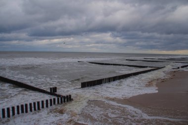 akşam deniz kıyısı 