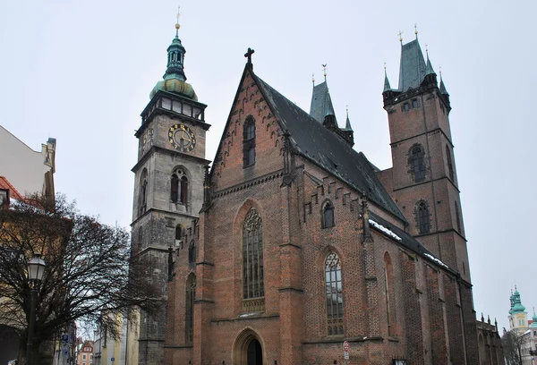Hradec kralove houly ruhu cathedrale ve Beyaz Kule