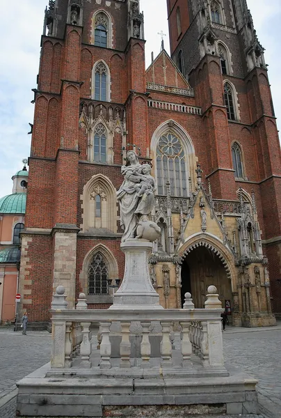 Wroclaw - καθεδρικός ναός του Ιωάννη τον Βαπτιστή για το νησί tumski — Φωτογραφία Αρχείου