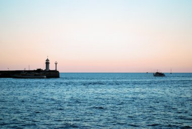 Yalta - denizde akşam
