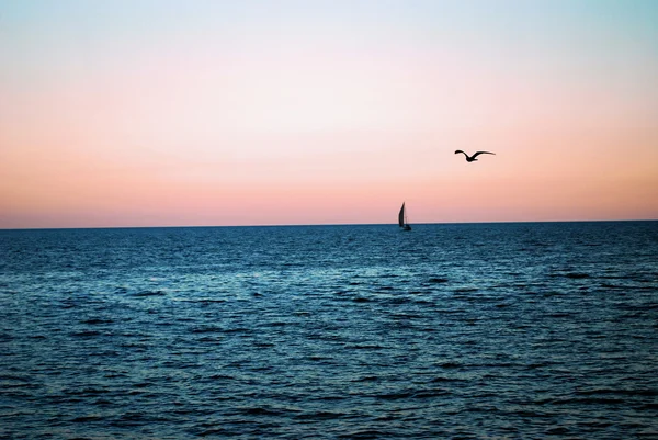 Yalta - denizde akşam