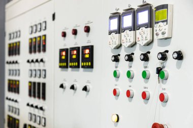 Fabrikadaki bir çok düğme