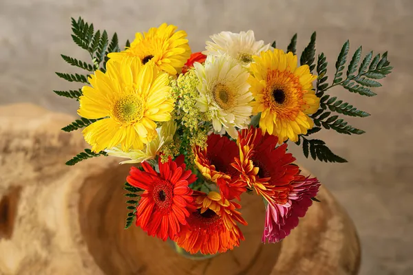 Bouquet Gerbera Flowers Wooden Table — Stock Photo, Image