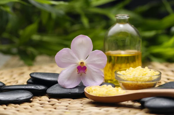 Spa concept with orchid — Stock Photo, Image