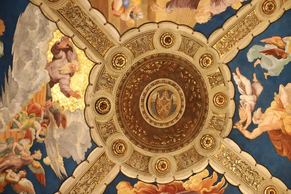 Bemalte Decke Einem Öffentlichen Gebäude Der Vatikanstadt — Stockfoto