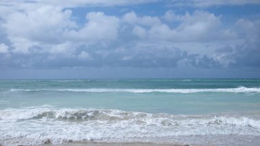 Kumlu sahilden Atlantik Okyanusu manzarası, Küba, Varadero