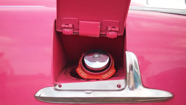 Fuel Tank Pink Retro Car Cuba Havana — Photo